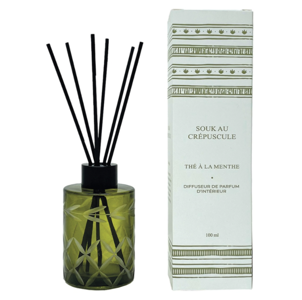 Diffuseur échapée le souk au crépuscule